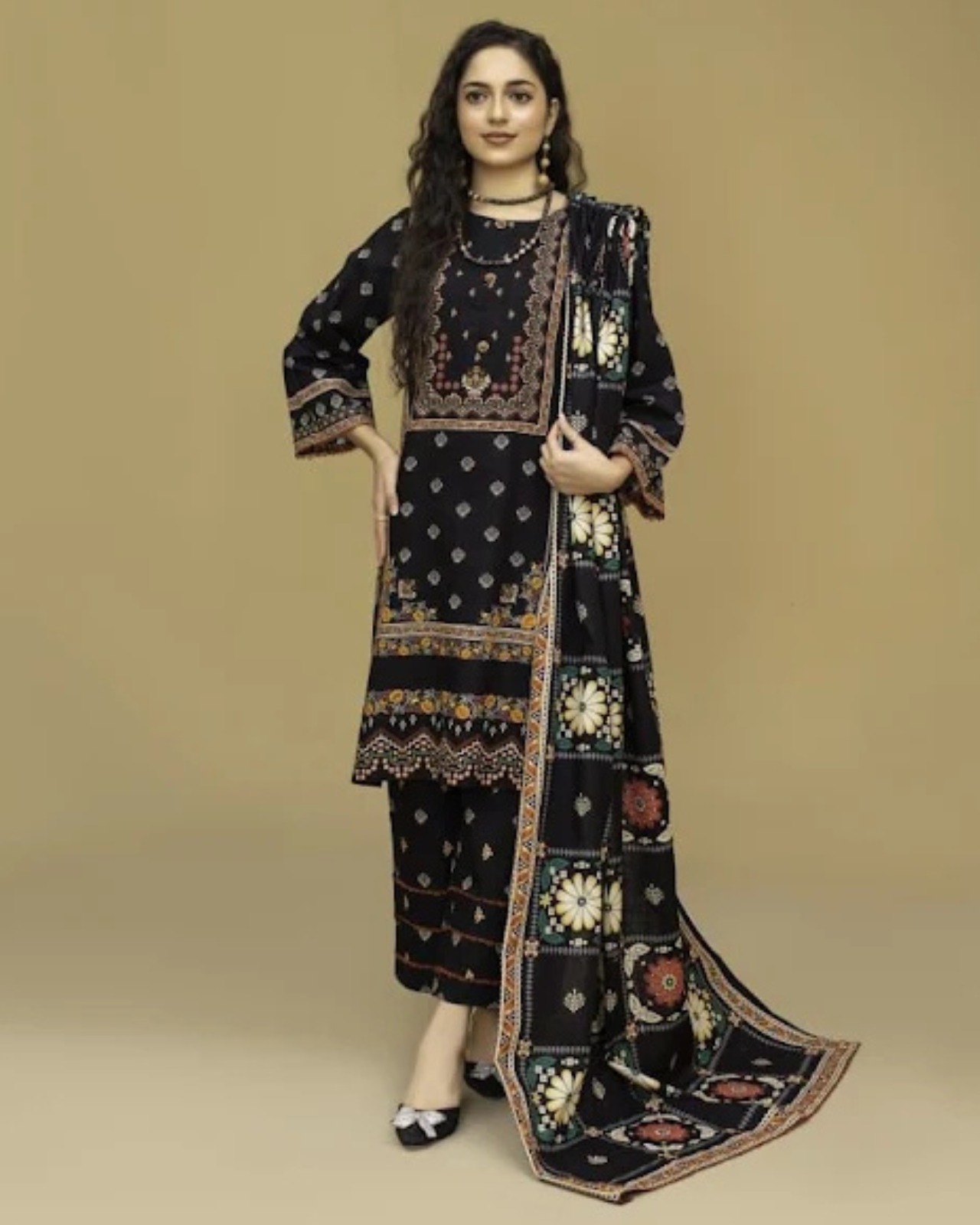 3 PIECE PRINTED KHADDAR SUIT-BLACK (UNSTICHED)